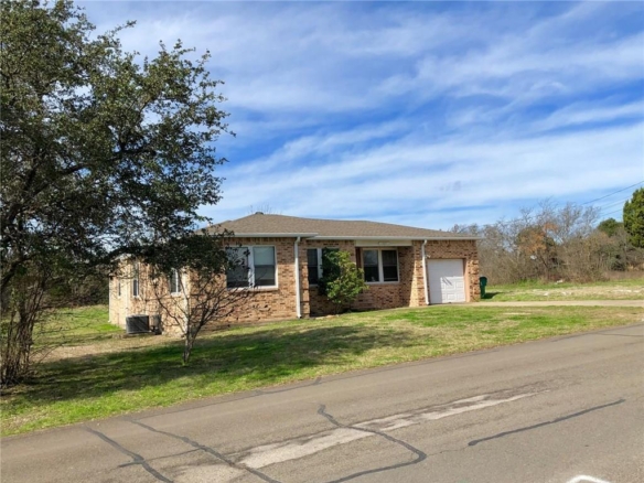307 Mustang Ave