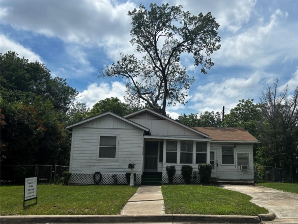 5702 Duval ST