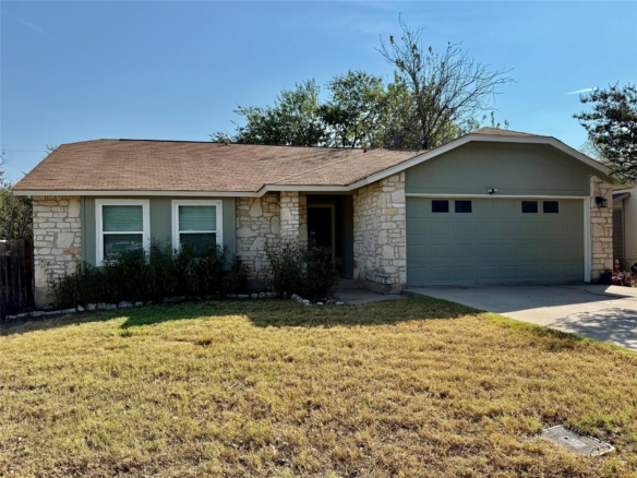 2107 Whispering DR
