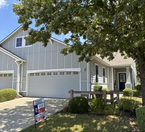 102 Portsmouth DR