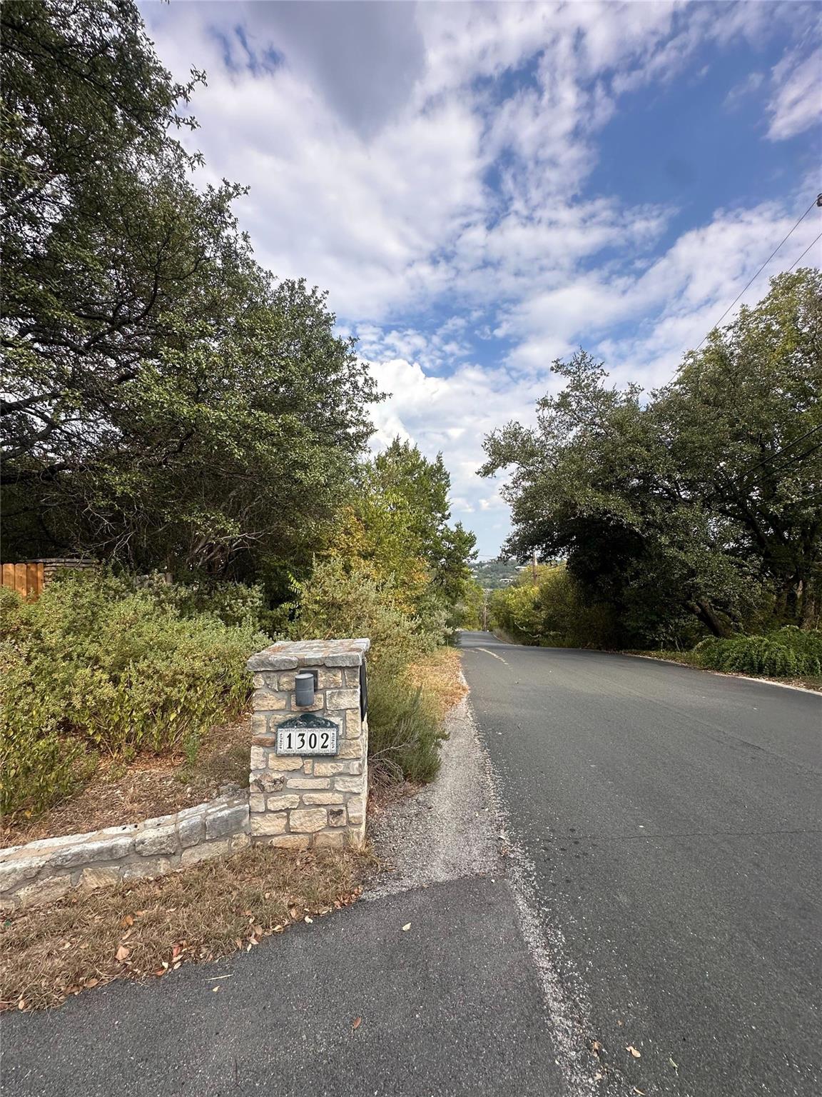 3f7aa060-c38b-4b4b-adb6-c204859b8066 1302 Ridgecrest DR