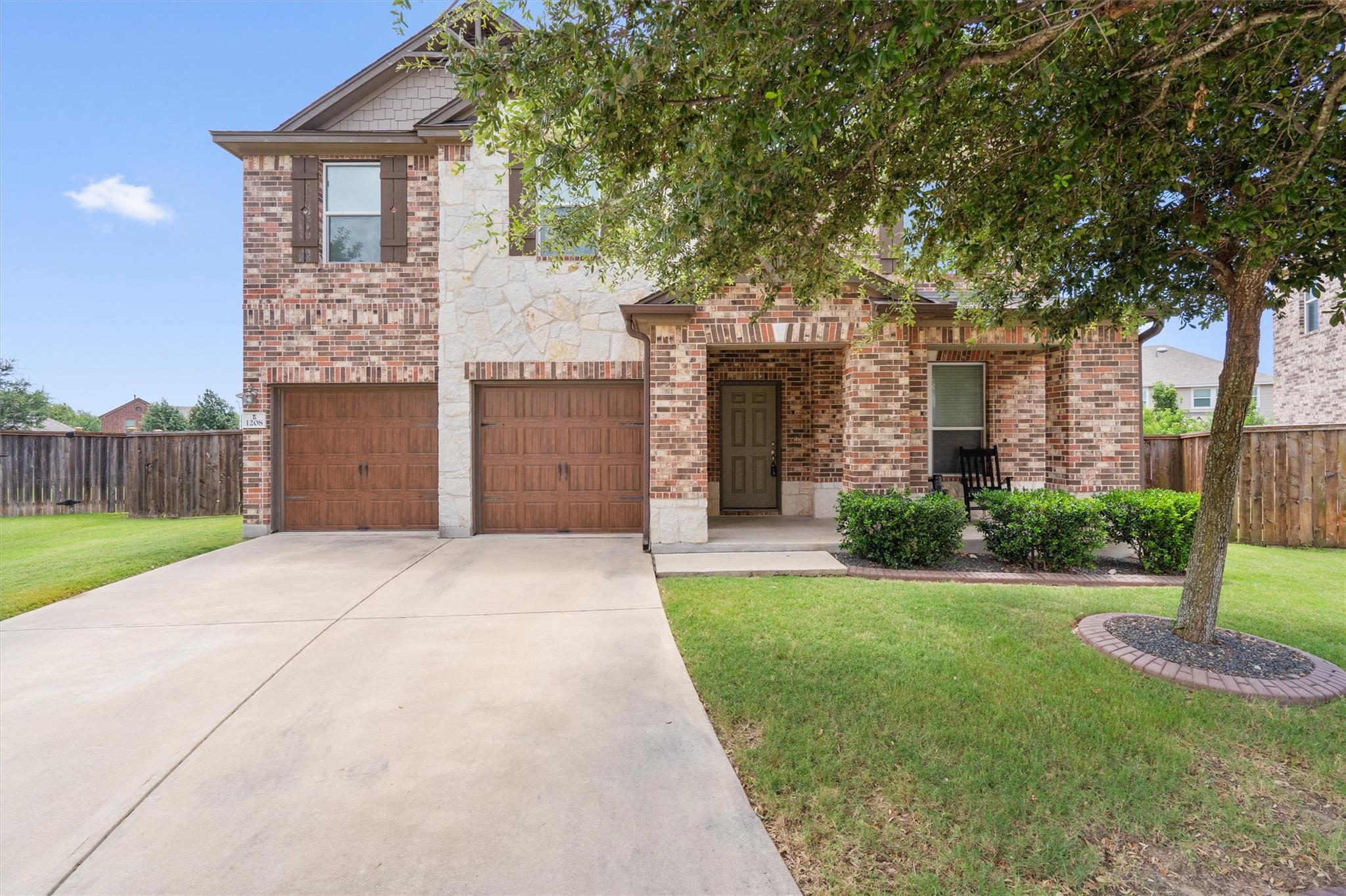 1208 Ravenside CV
