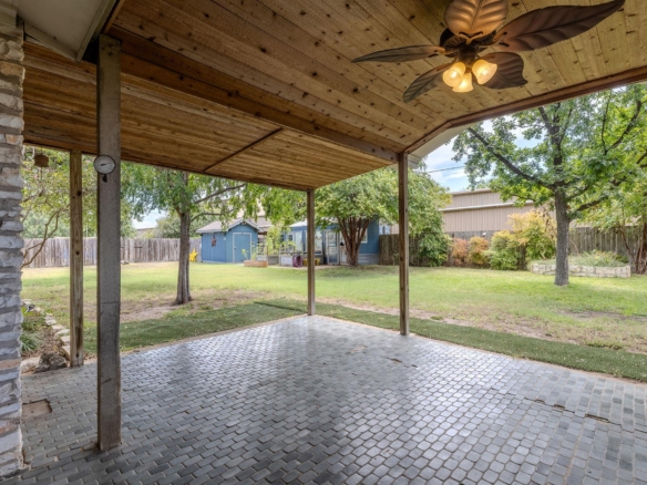 8509 Slant Oak DR