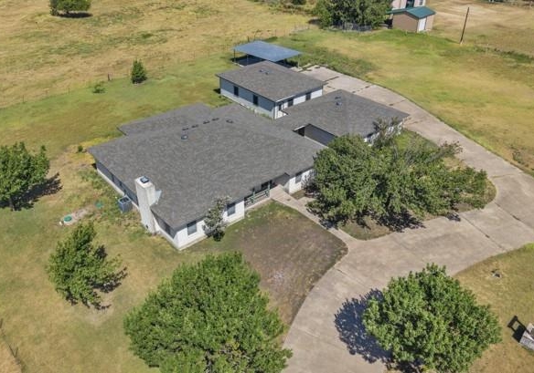 16 Brenda LN