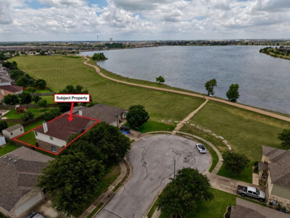 18305 Lake Edge CT