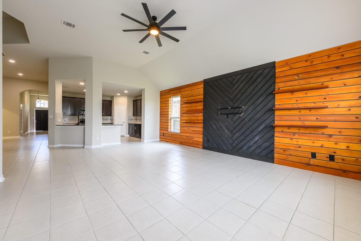 361 Vista Gardens DR