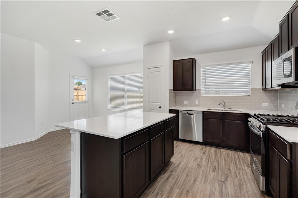3204 Kenner DR