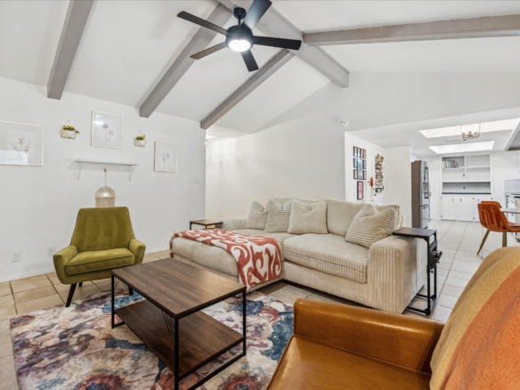 908 Riddlewood DR