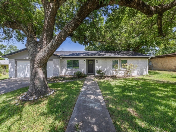 11603 Oak TRL