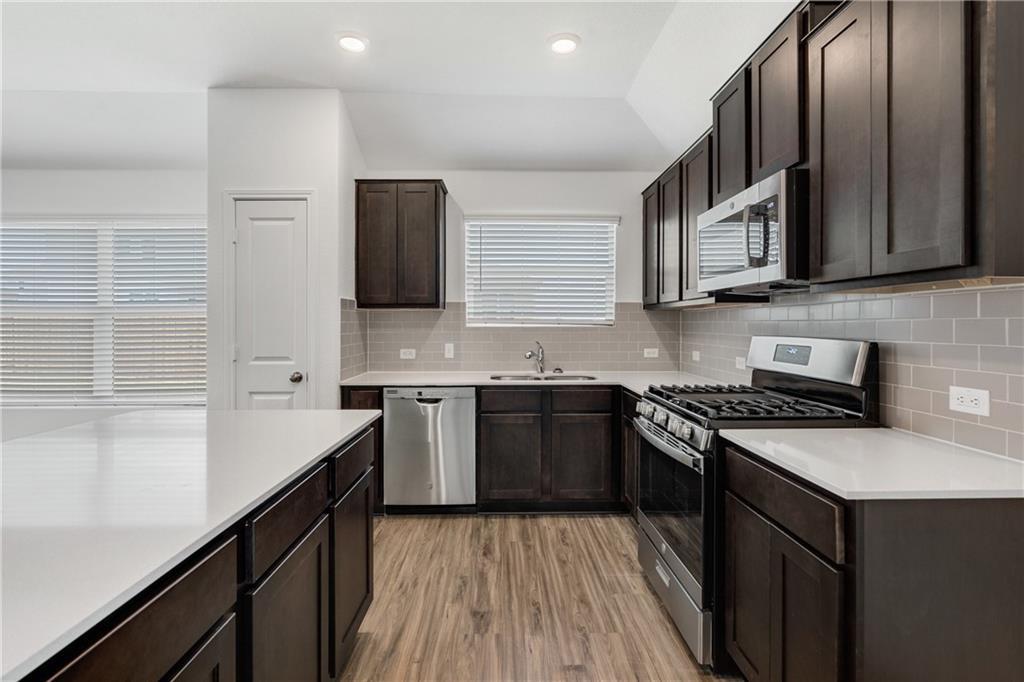 3204 Kenner DR