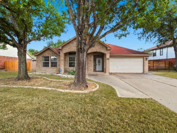 1319 Rocky Creek DR