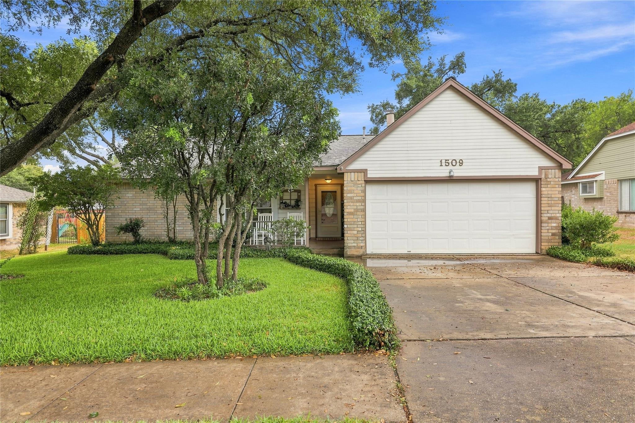 1509 Quail Run RD