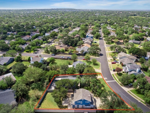 7905 & 7907 Tiffany DR