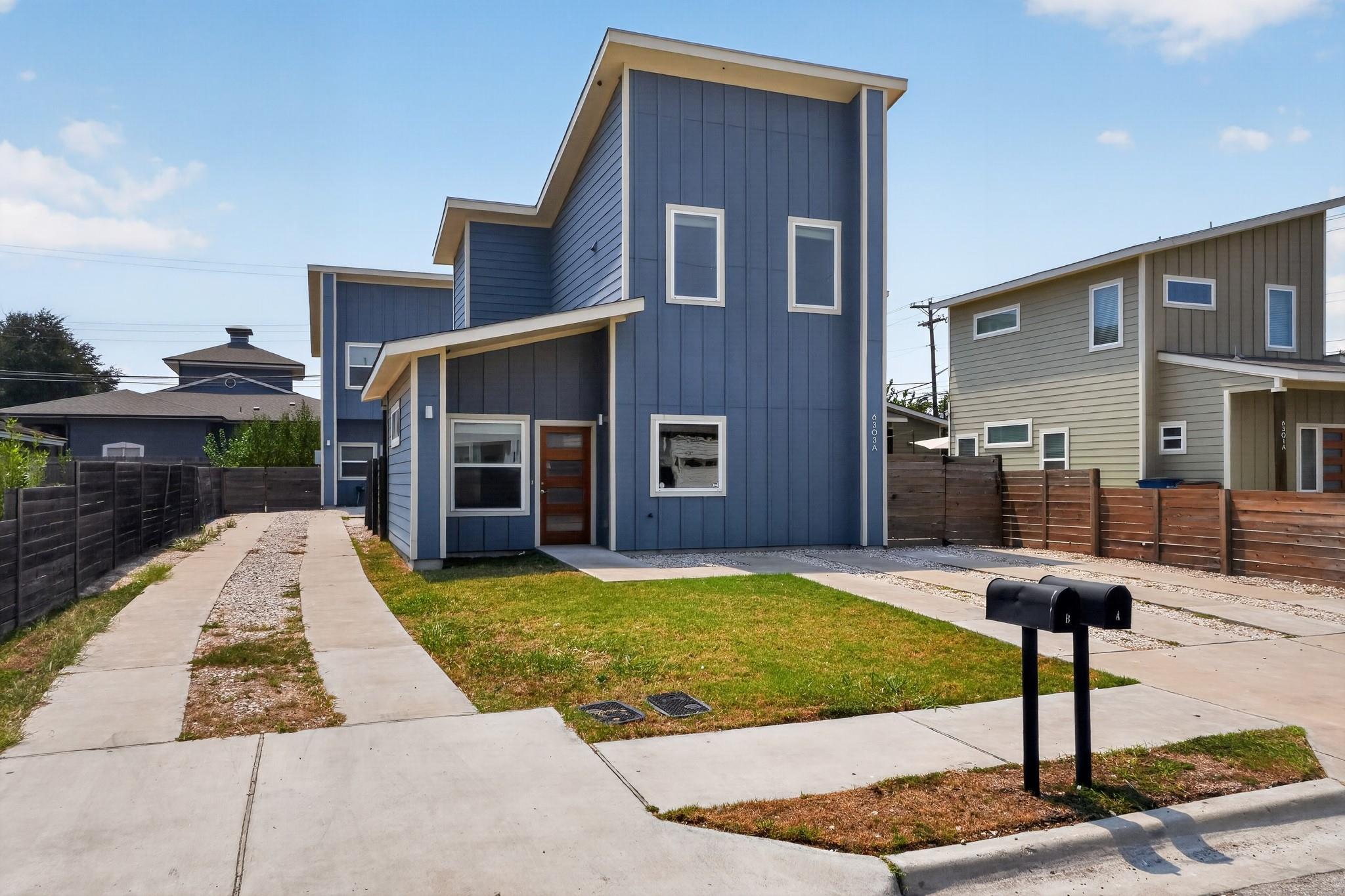 cc98f59b-2c4f-45b1-b878-28d4a99903b2 6303 Santos ST # A