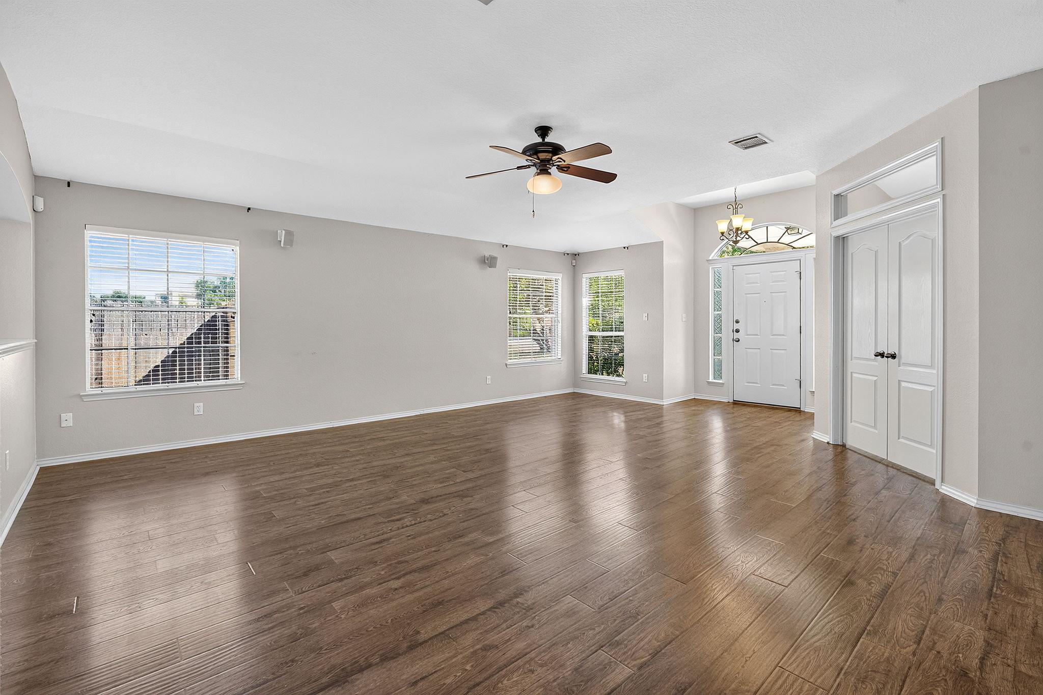 4717 Norman TRL