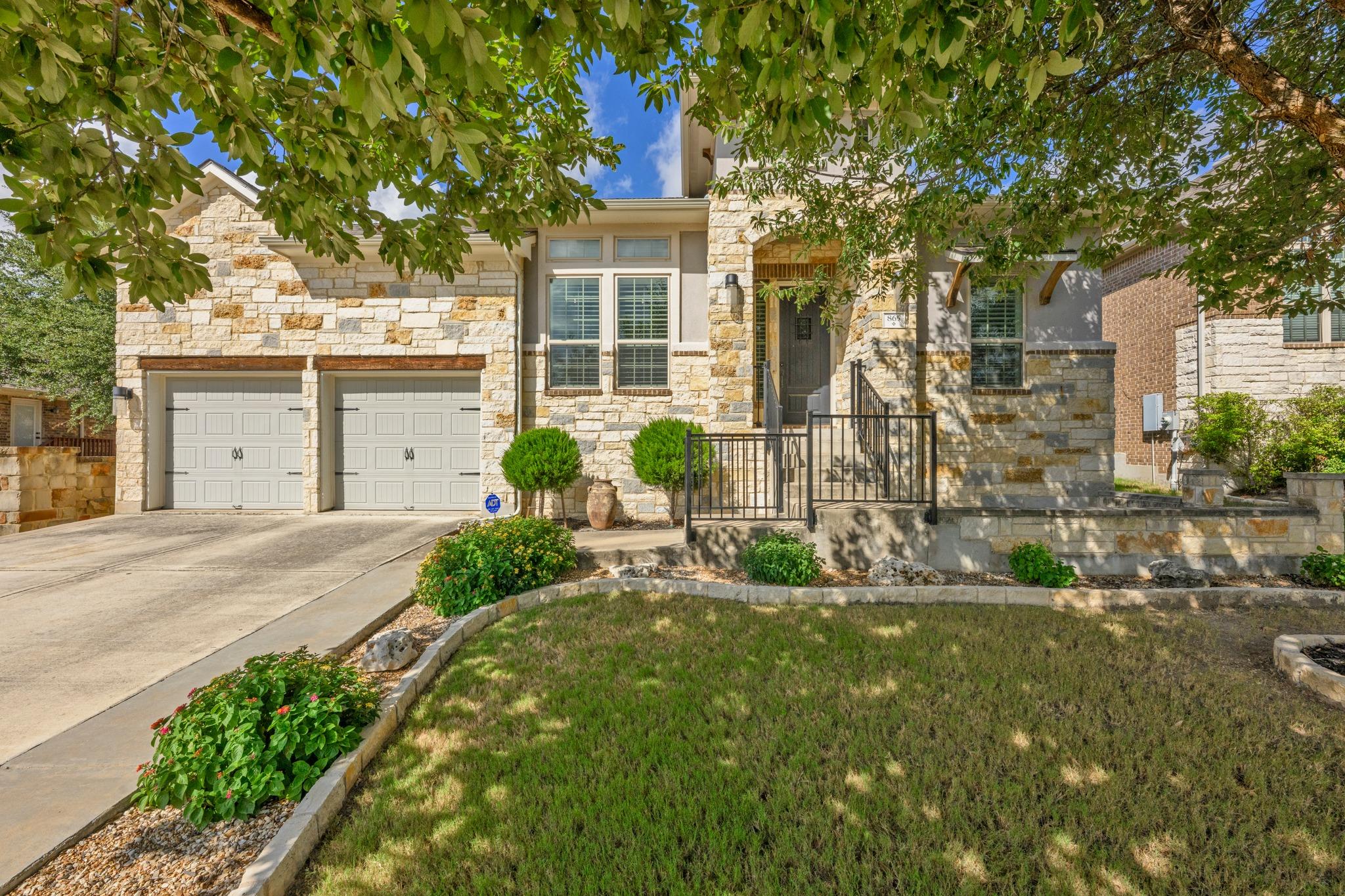 865 Catalina LN