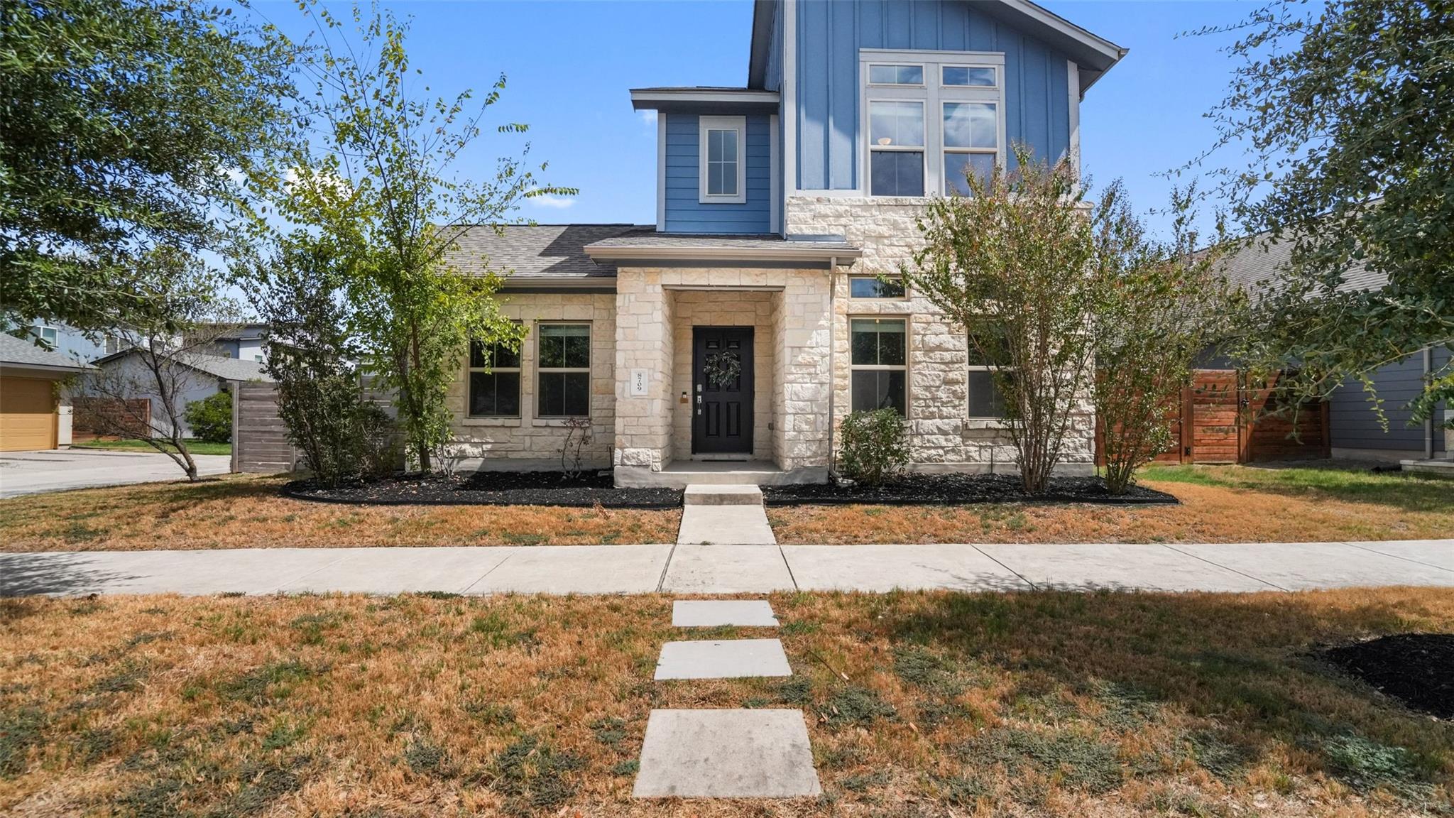 8709 Slater DR