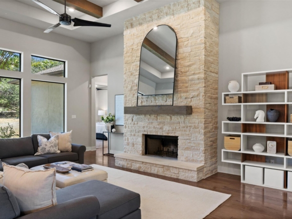 10809 Vista Heights DR