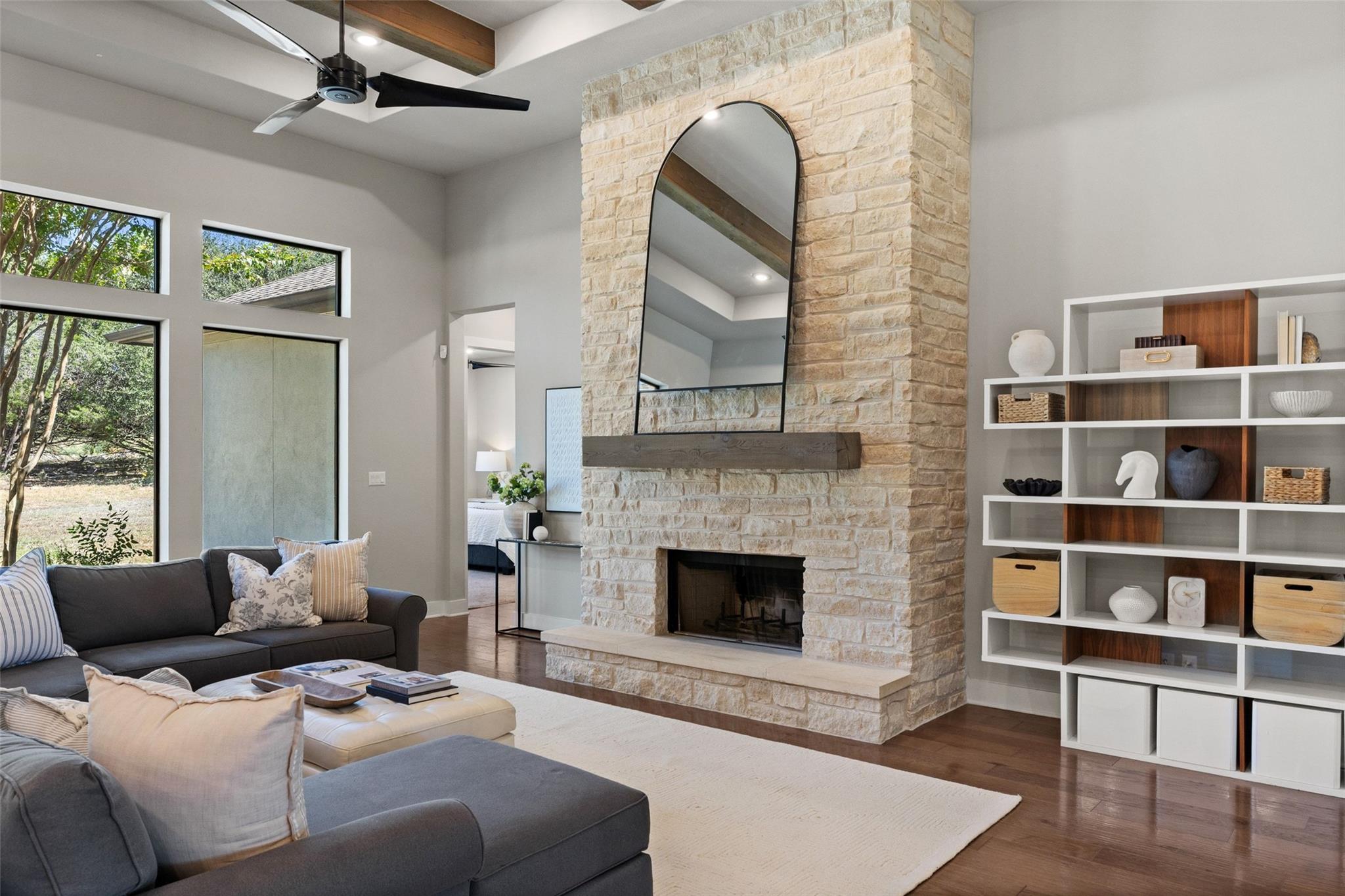 10809 Vista Heights DR