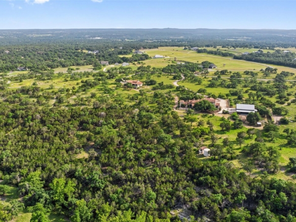 418 Cattle Trail DR