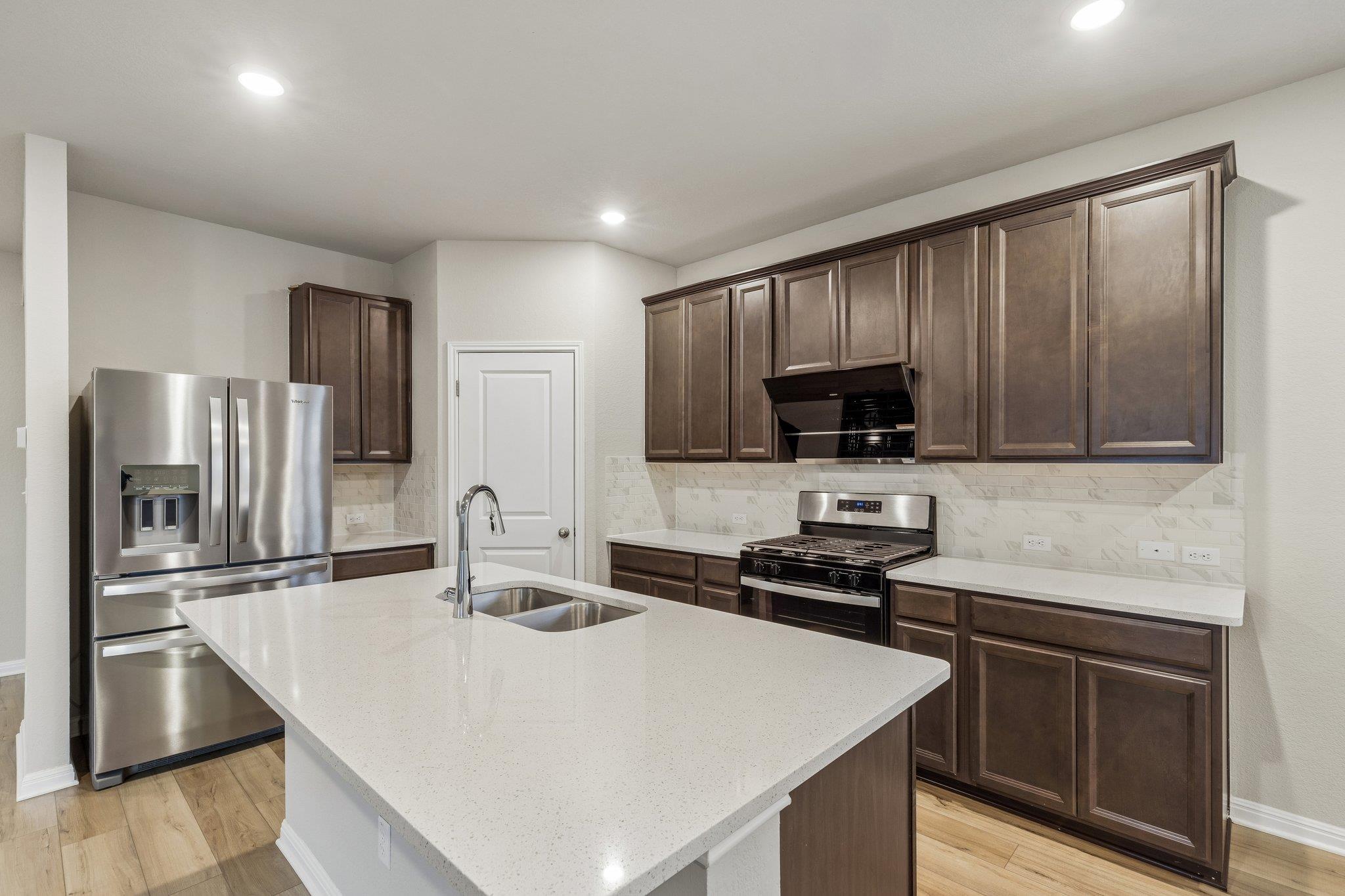 111 Magnolia Ranch LN
