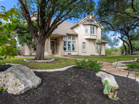 3704 Mira Vista DR