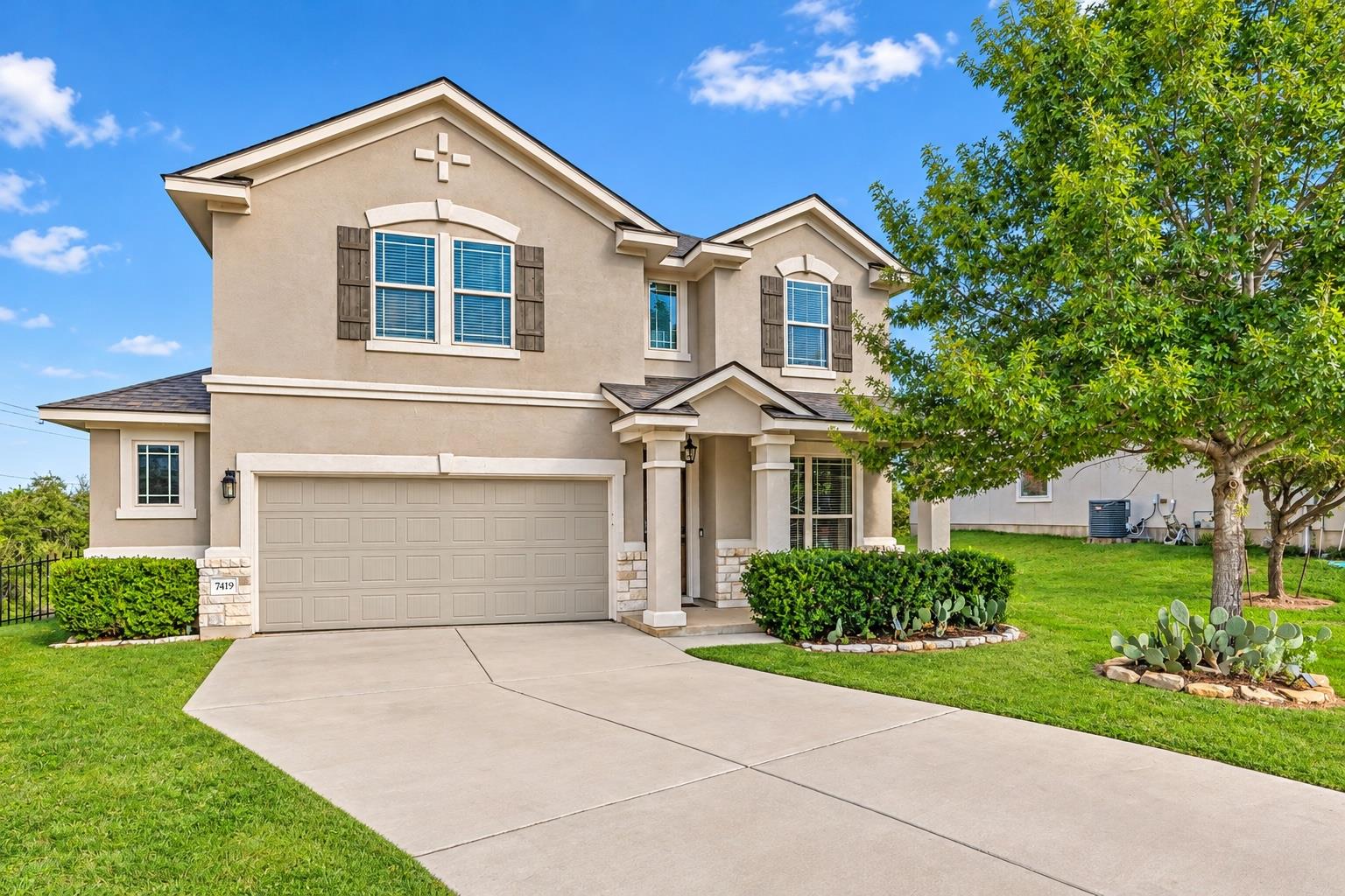 7419 Sunset Heights CIR
