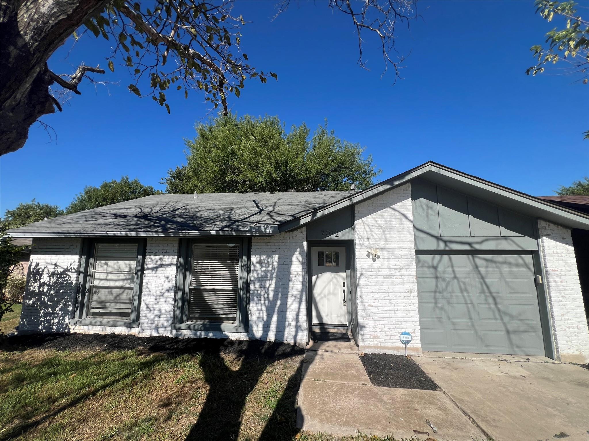 7012 Colony Park DR