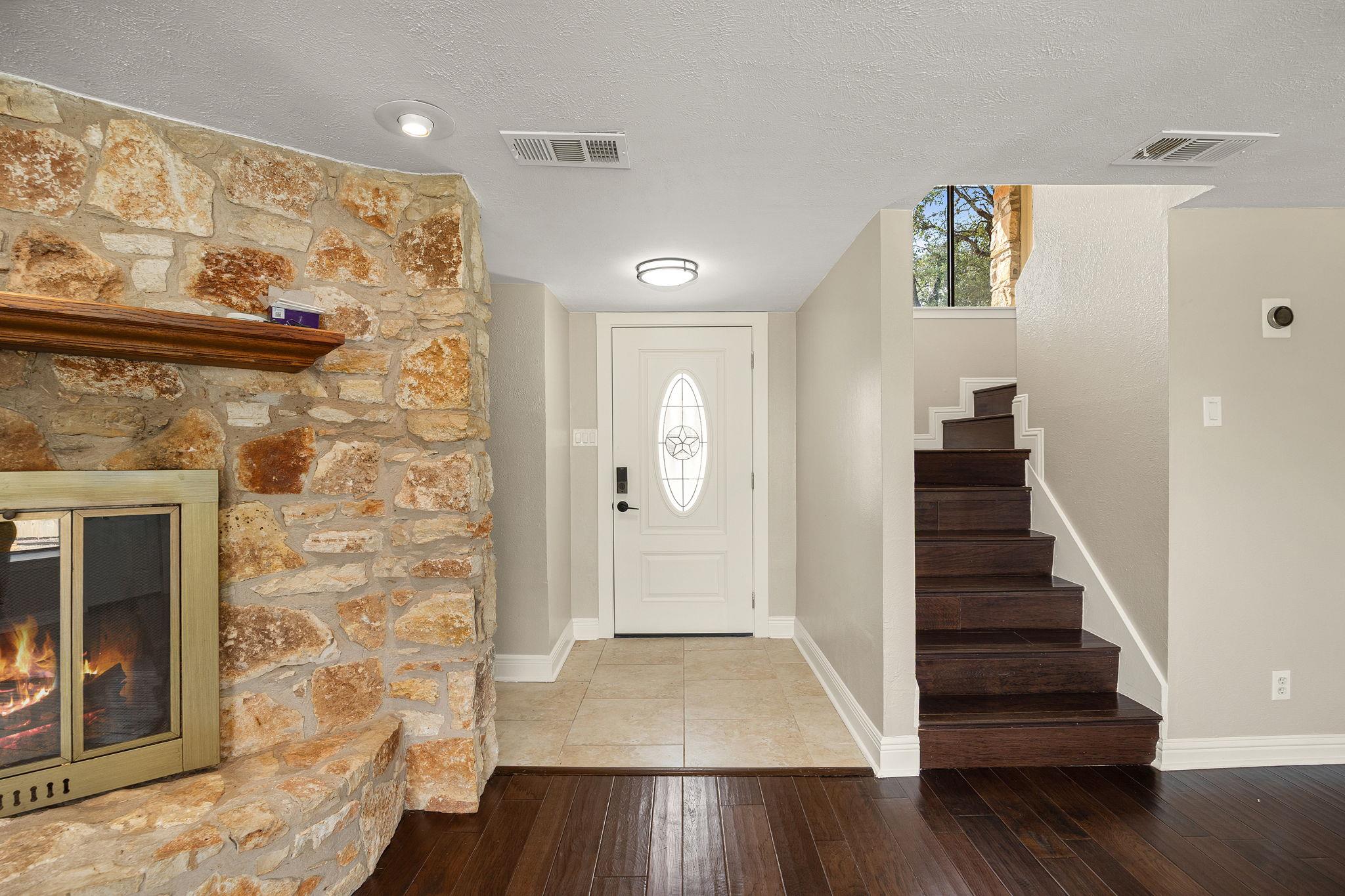 10408 Timbercrest LN