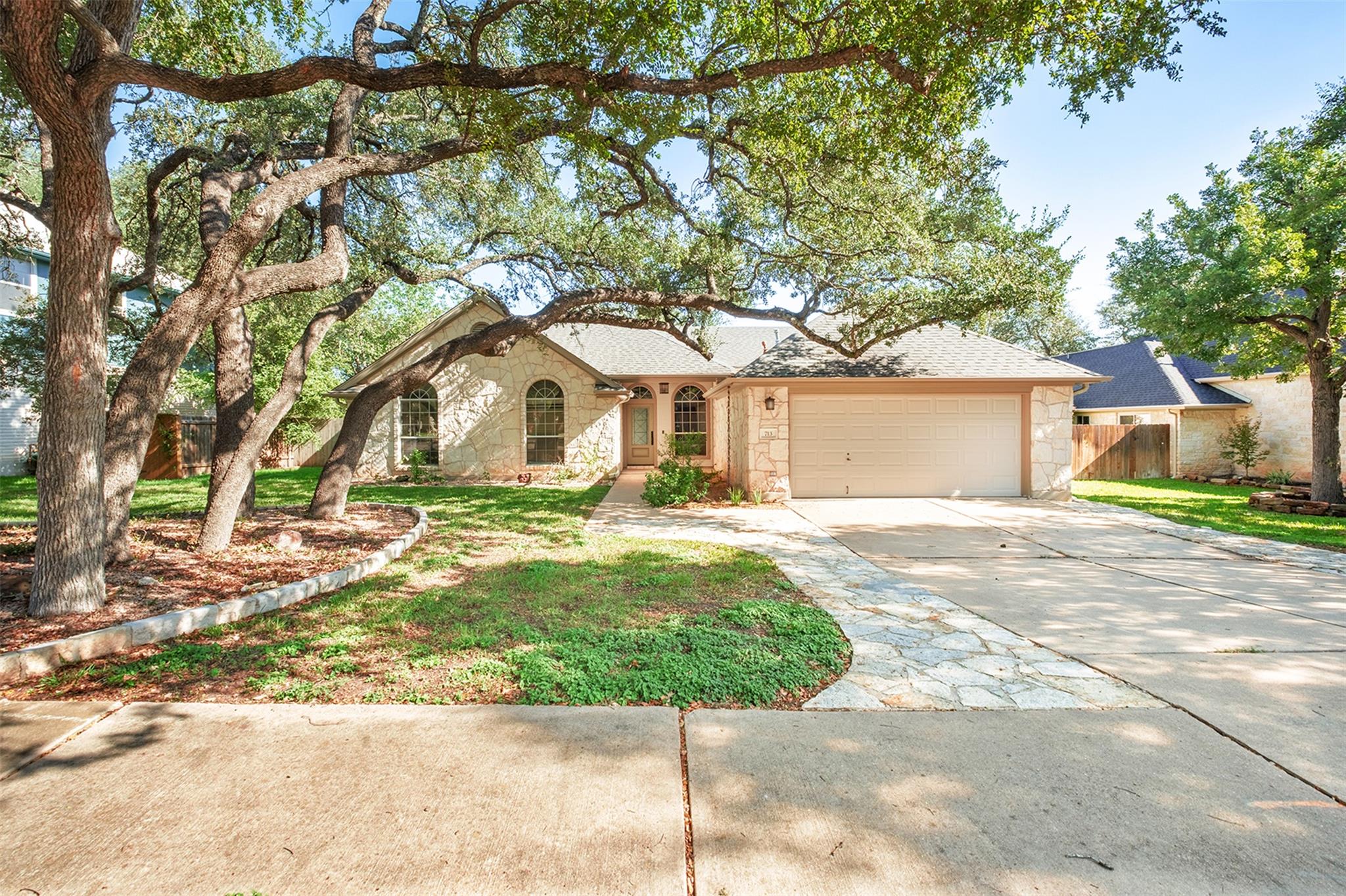 713 Dogwood TRL