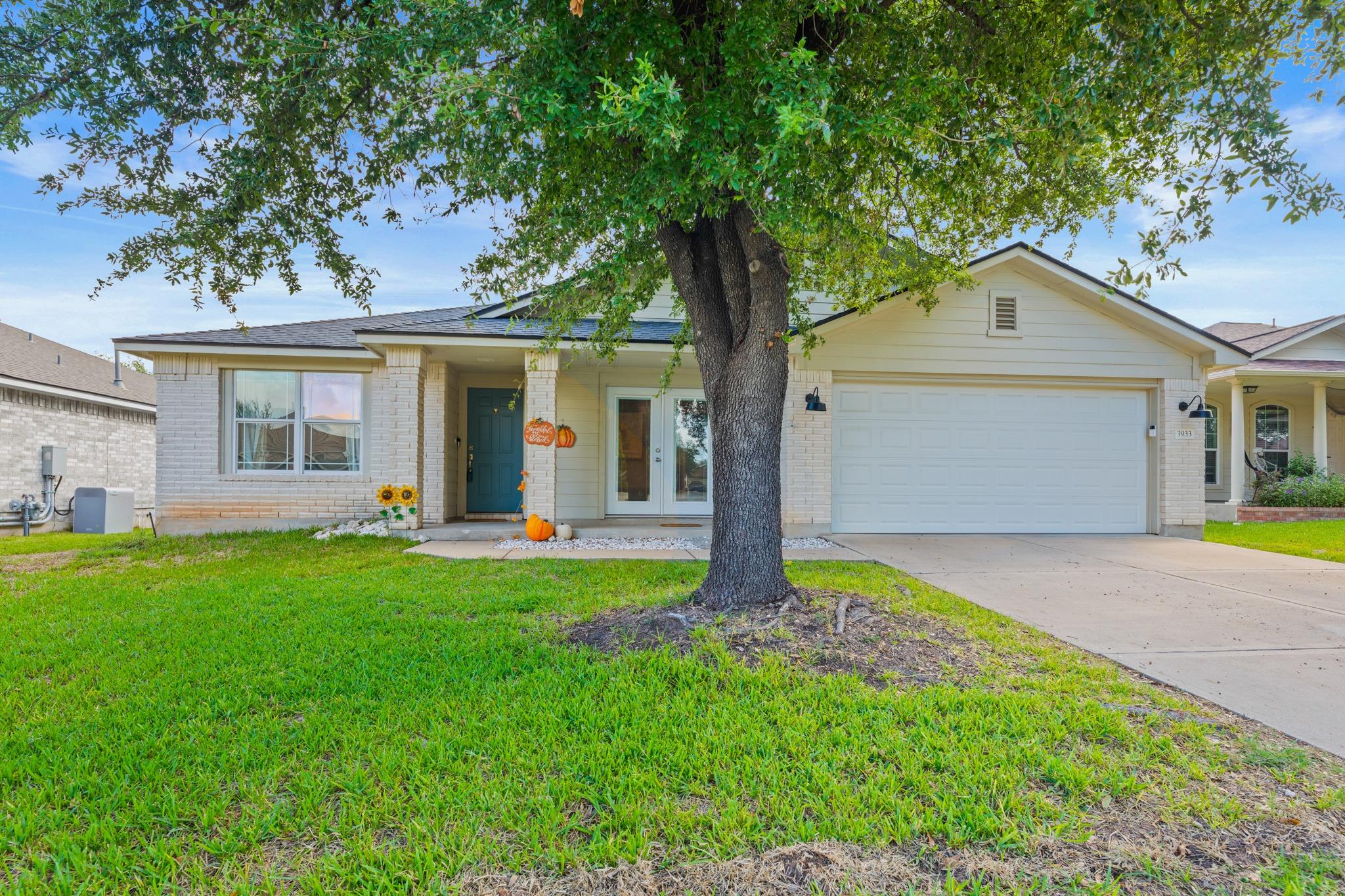 3933 Rolling Canyon TRL