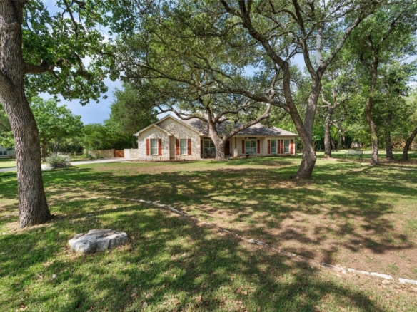 223 Ridgewood RD