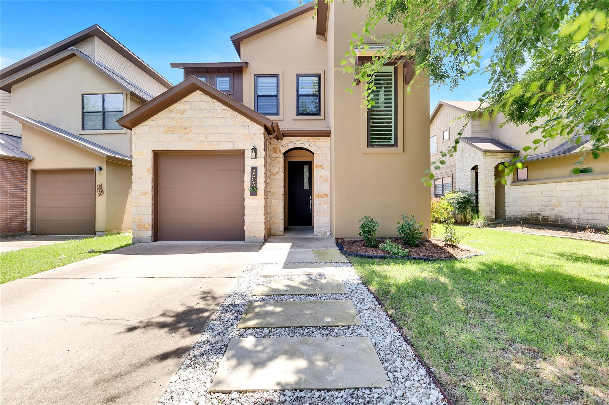3003 Corbin LN