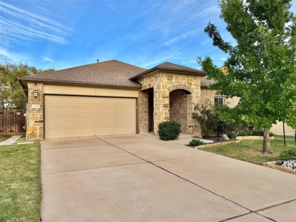 2236 Singletree BND