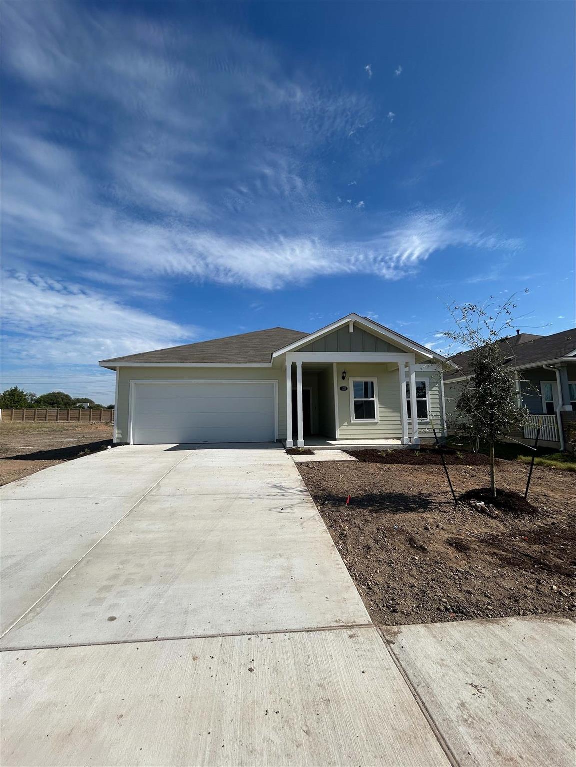150 Lennox DR