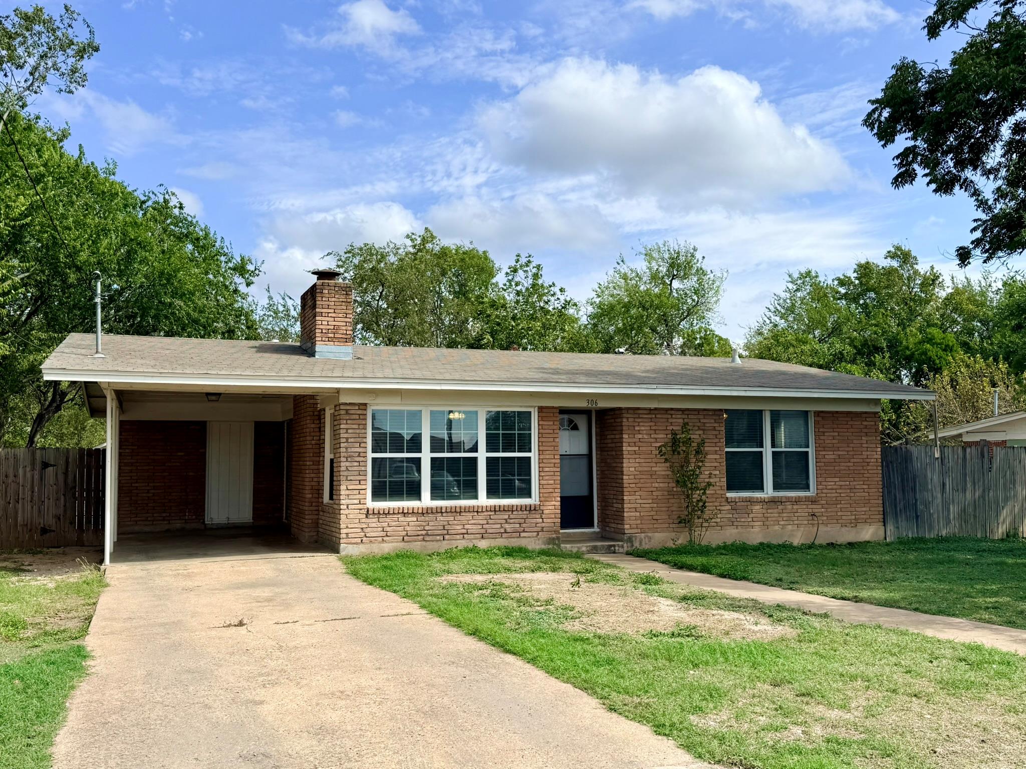 306 Wonsley DR