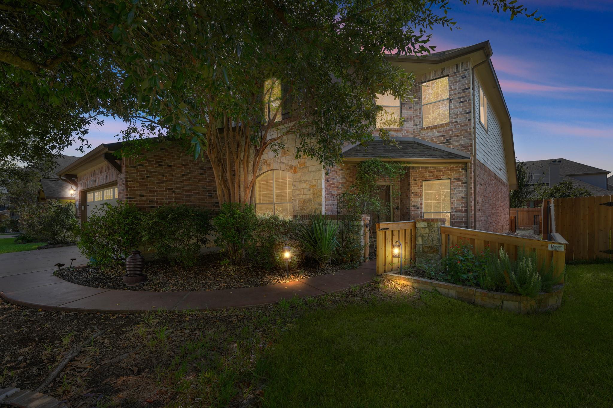 2717 Mirasol LOOP