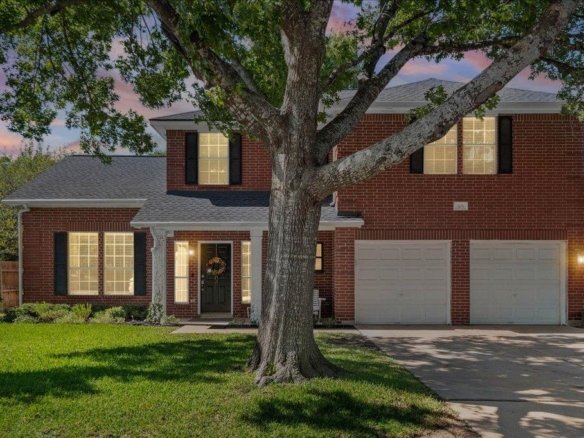 305 Rainbow Bridge DR