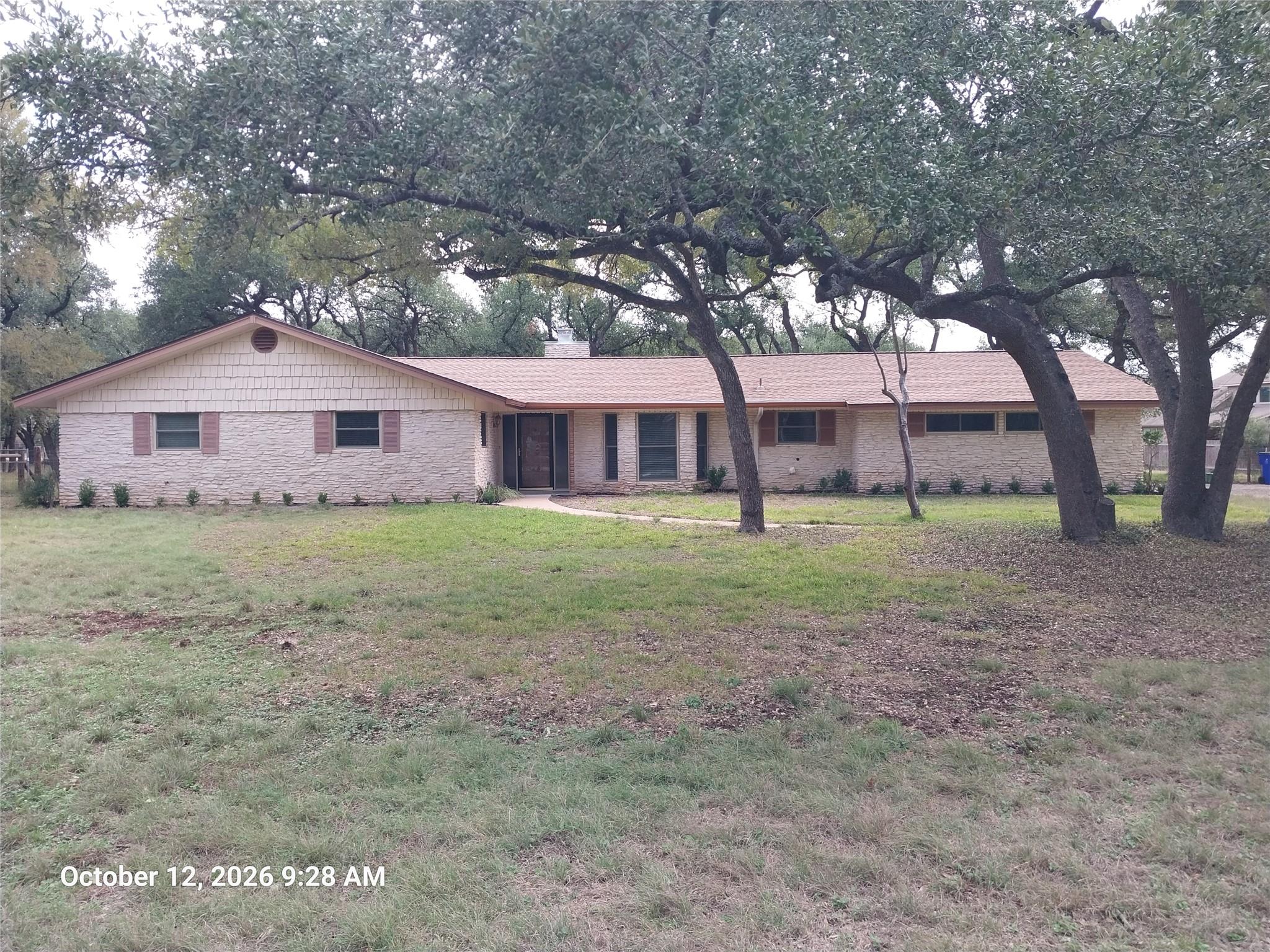 300 Marquis LN