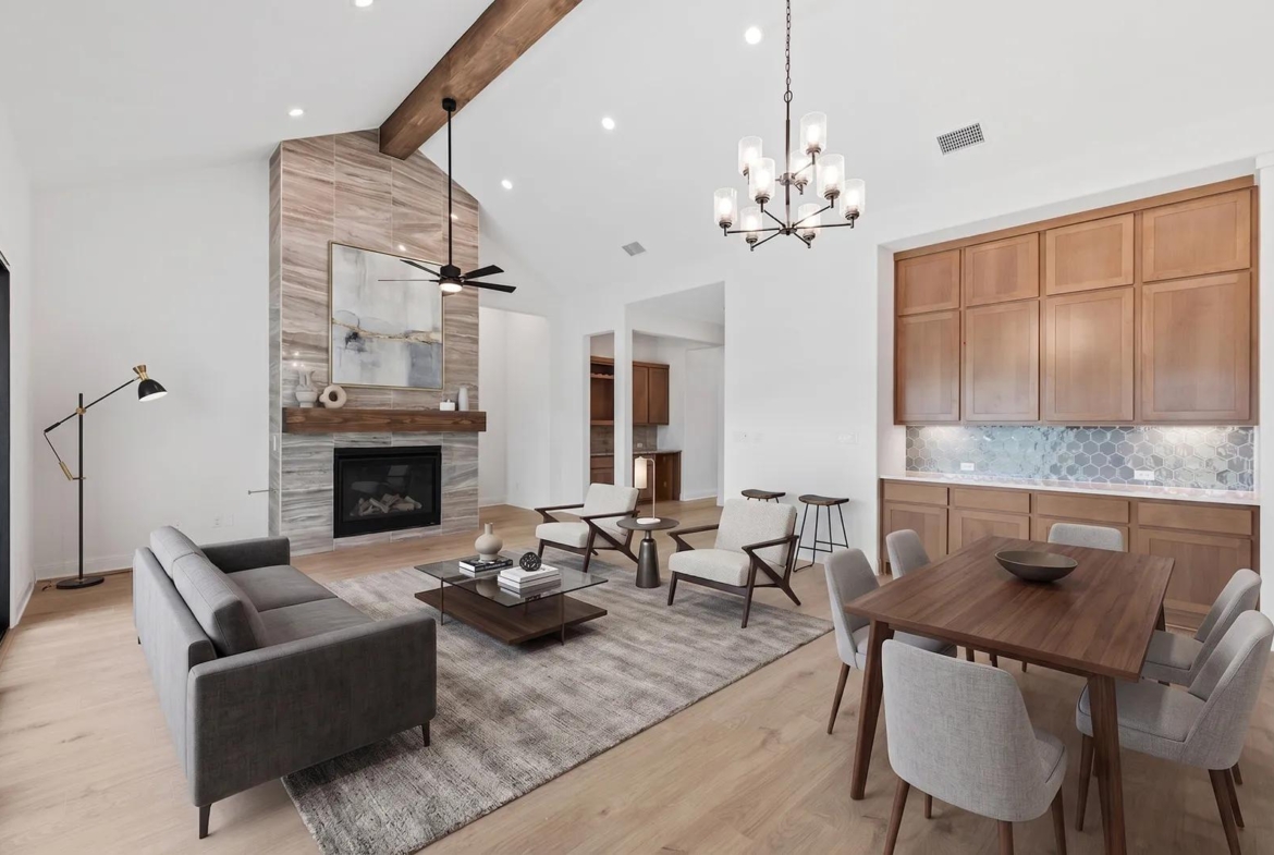 2117 Crimson Sunset DR