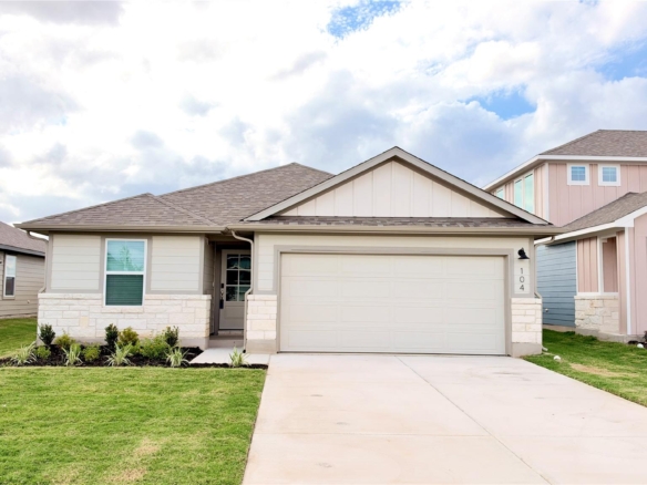 104 Woodbrook DR