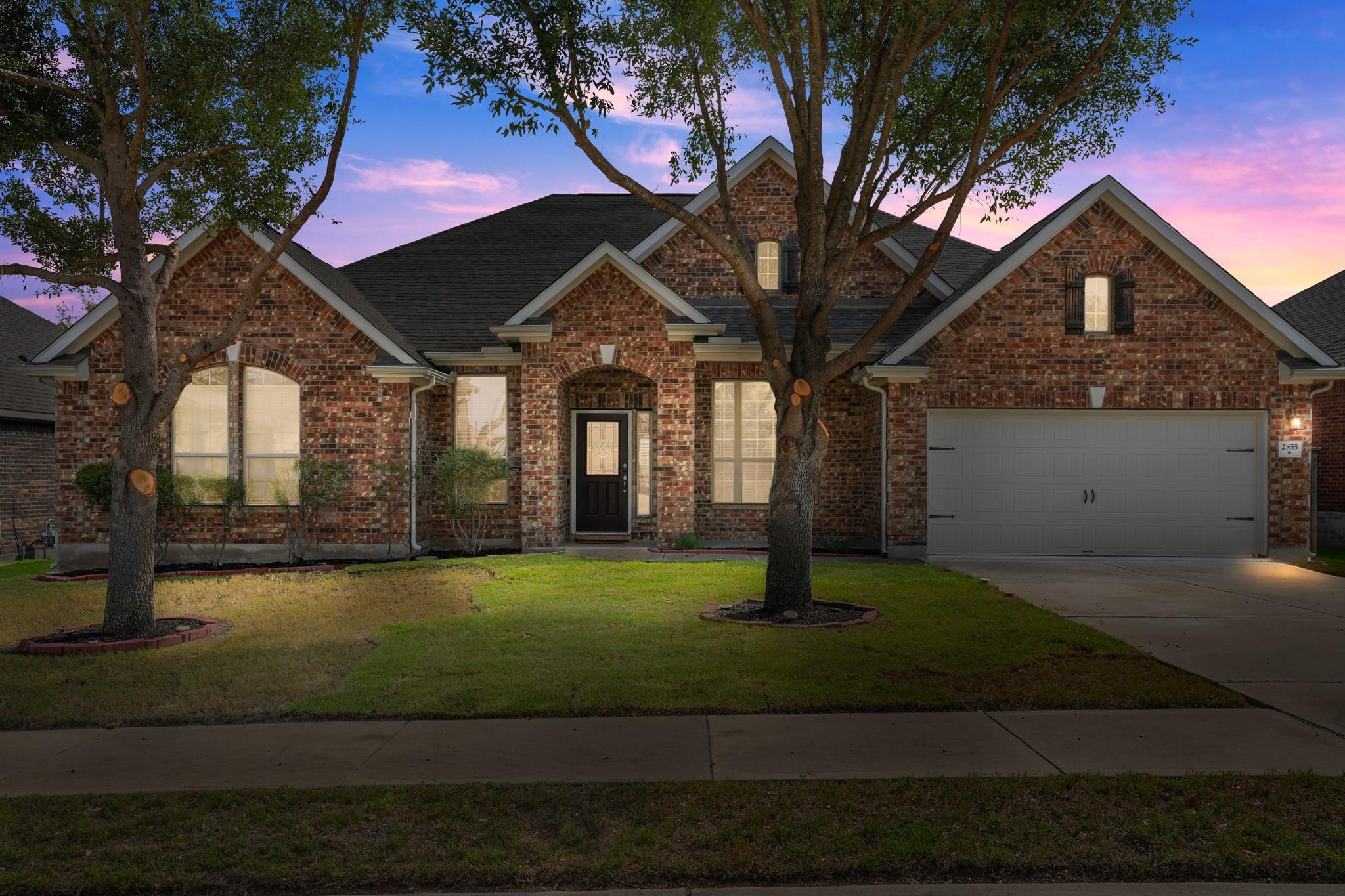 2855 Saint Paul Rivera