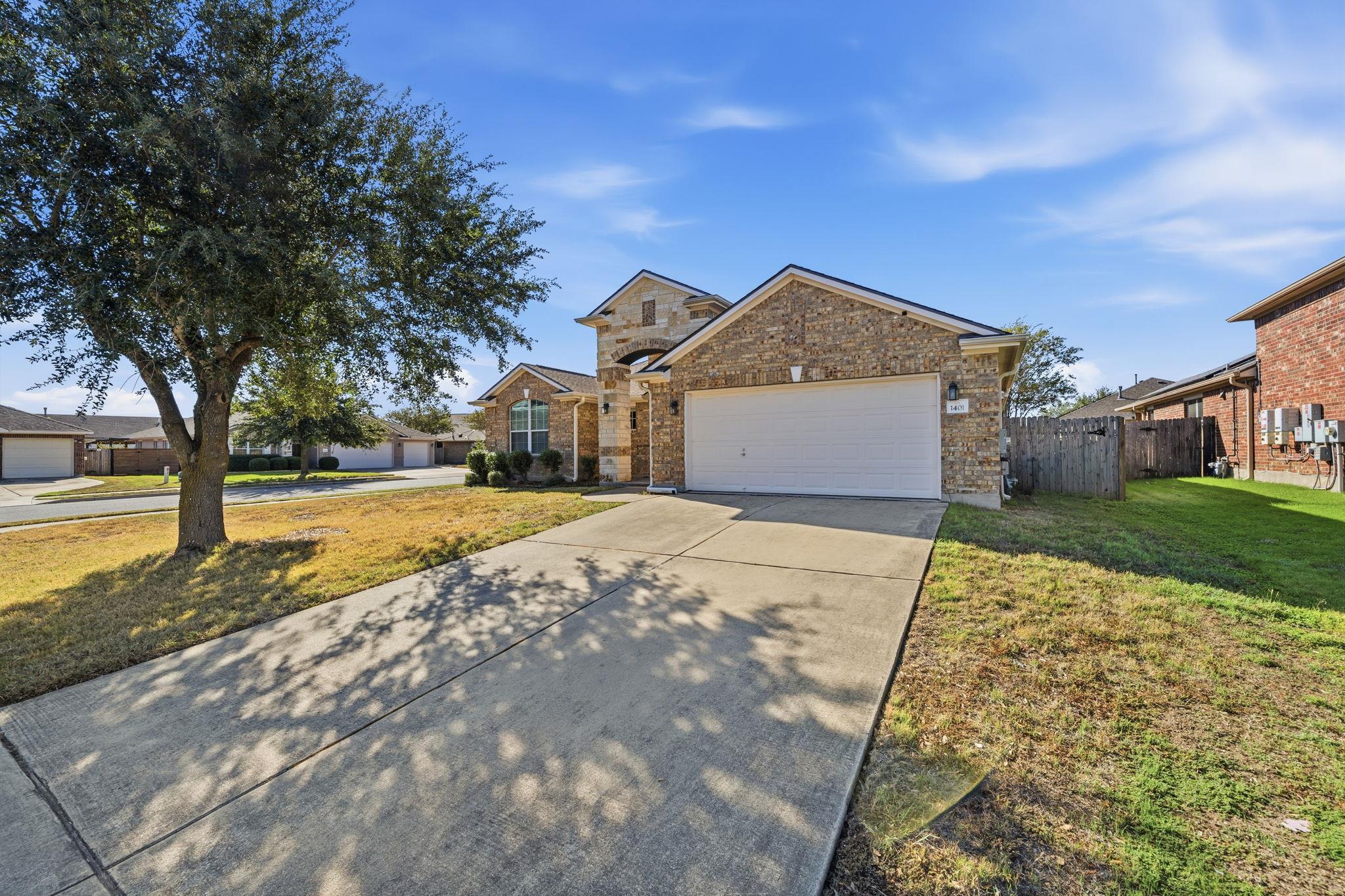 2c9c86ec-30a8-425f-b540-2695d07ea890 1401 Muddy Waters DR