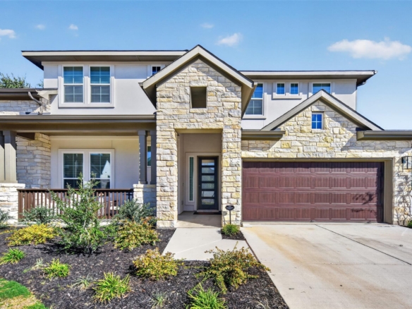 1104 Painted Horse DR