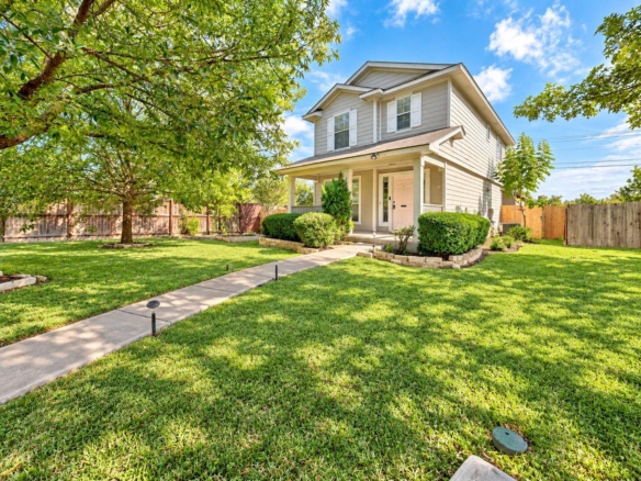 2415 Melissa Oaks LN