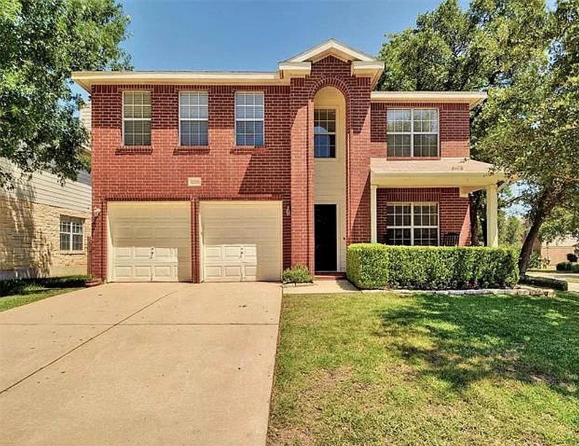 1201 Heritage Hill CV