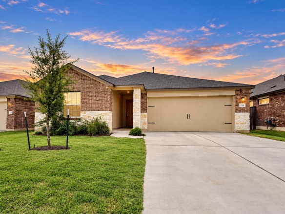 215 Magione CIR