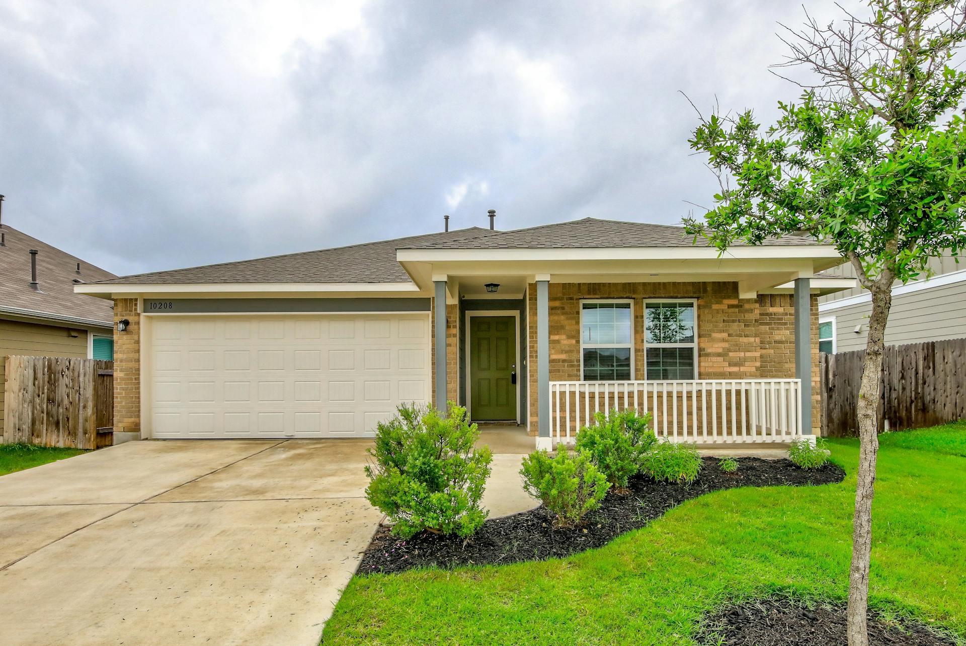 10208 Bankhead DR