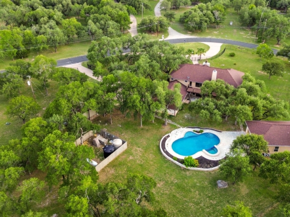 176 Logan Ranch RD