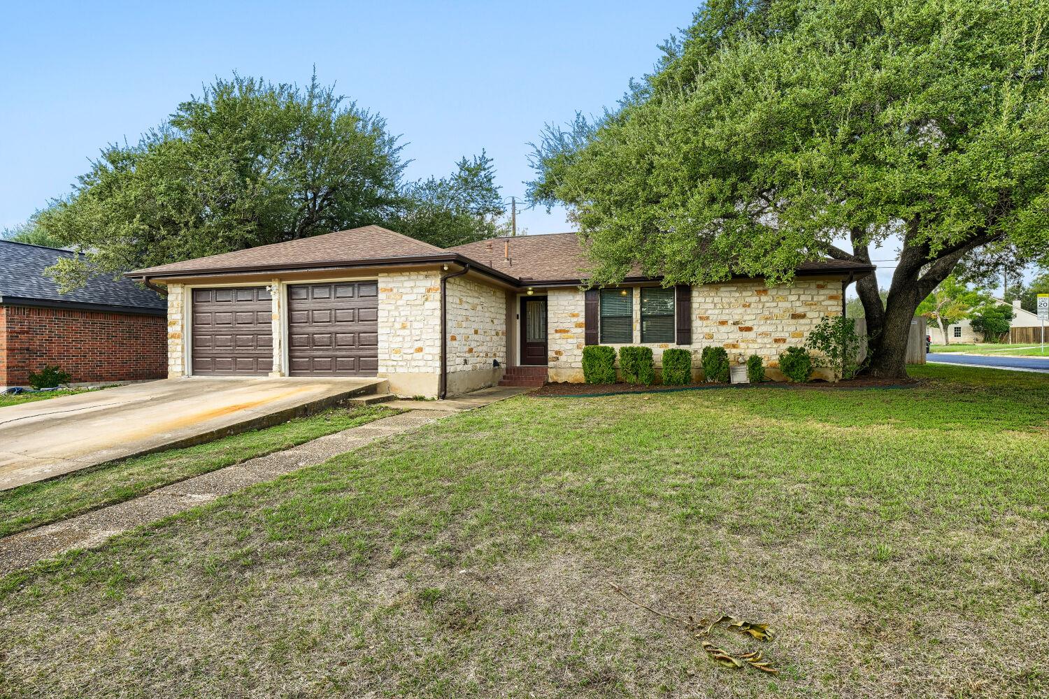 3d3173ad-d941-490e-8452-8abfd09db221 201 Woodstone DR